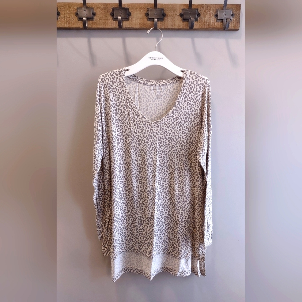 American Eagle Outfitters Oversized Soft & Sexy Leopard Print Long sleeve